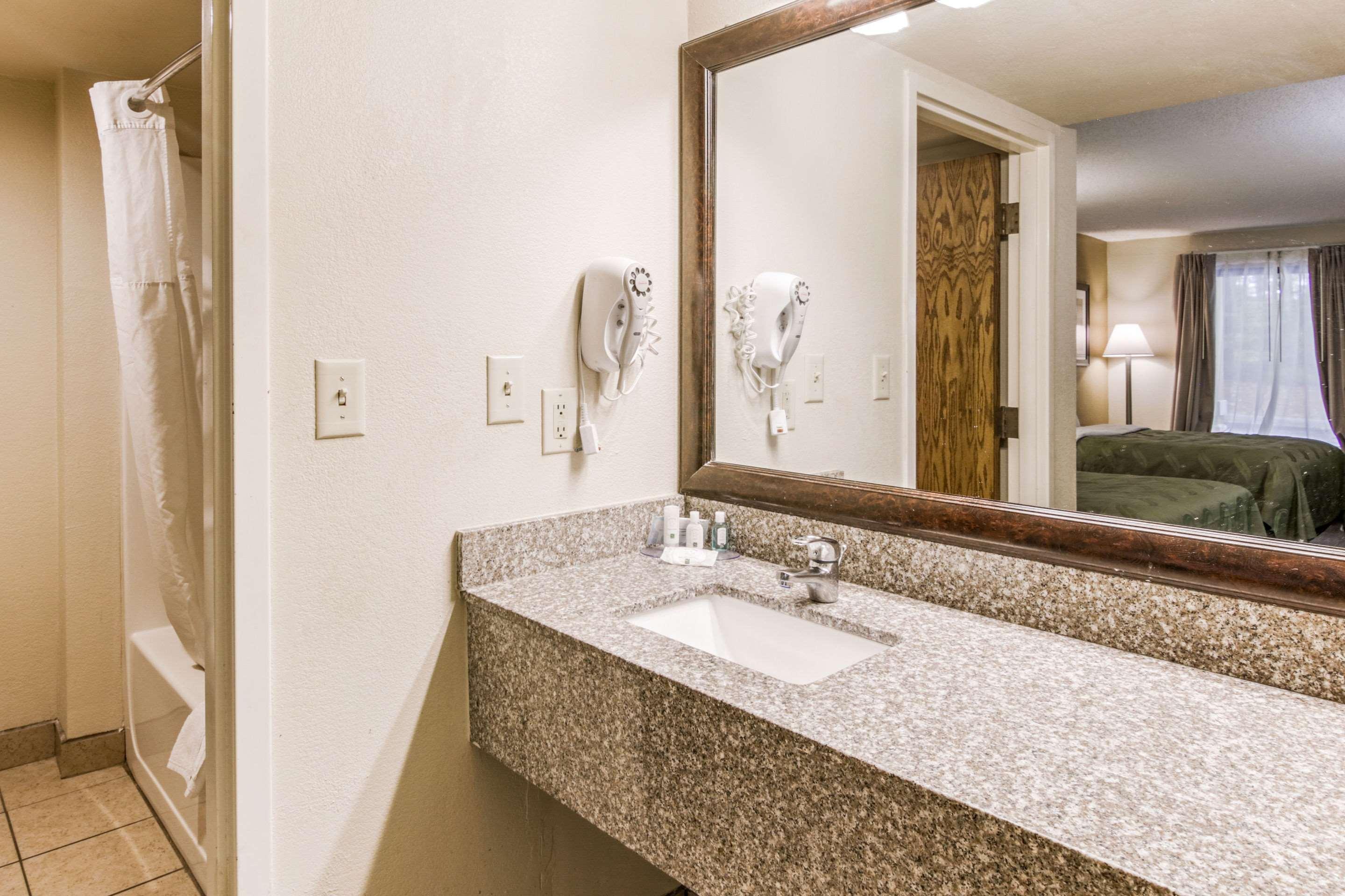 Quality Inn & Suites Atlanta Stone Mountain Ngoại thất bức ảnh