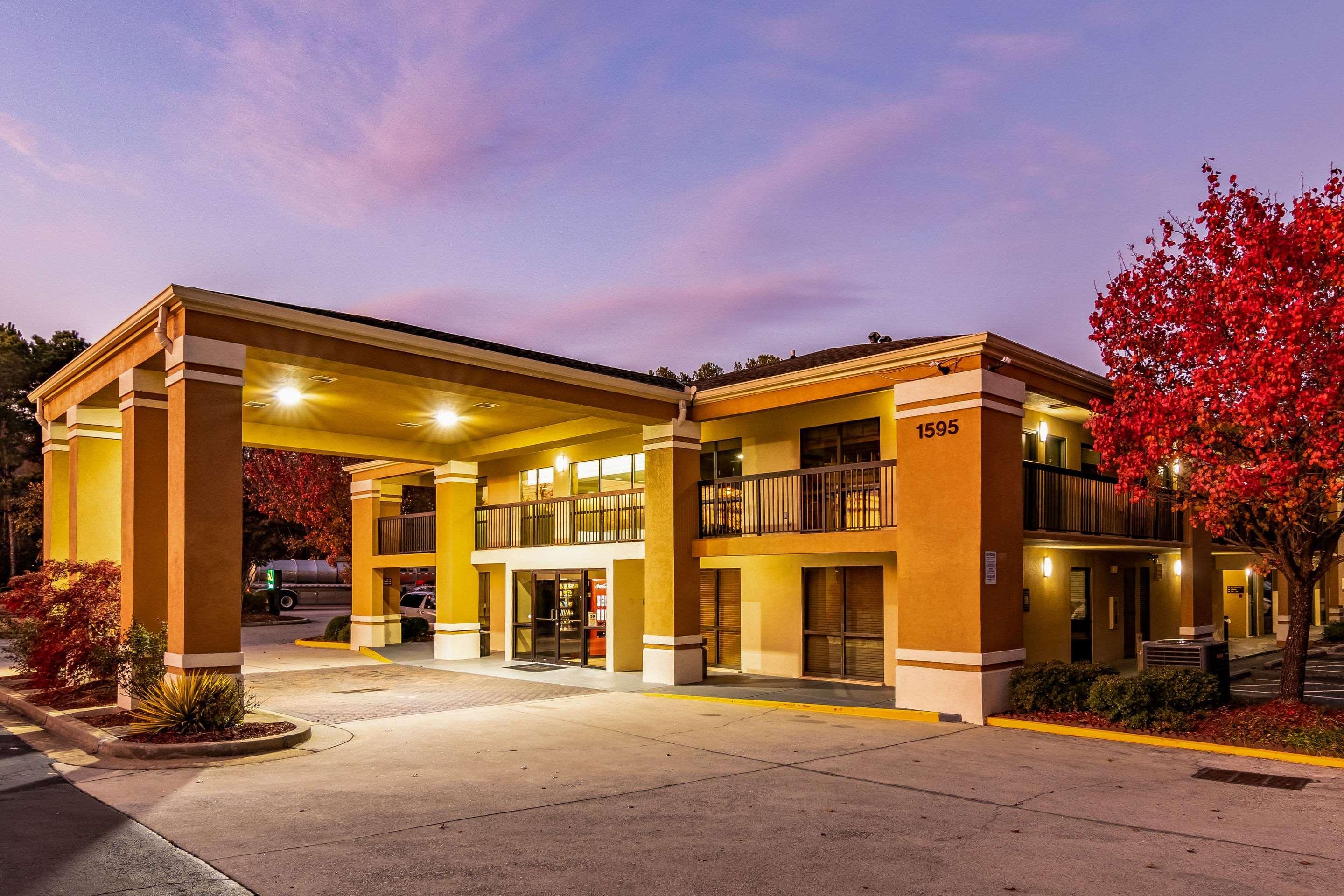 Quality Inn & Suites Atlanta Stone Mountain Ngoại thất bức ảnh